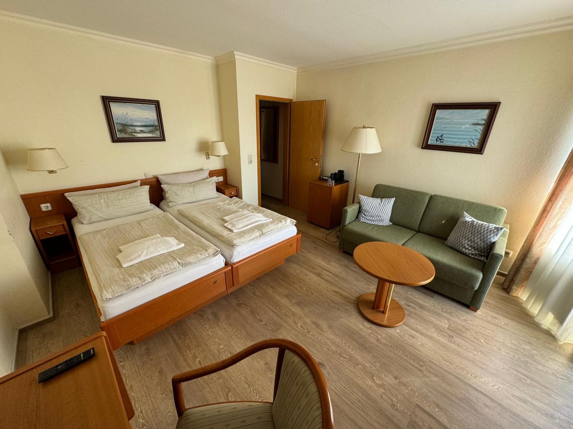 Hotel Garni Seeschloesschen Kolpinsee Luaran gambar